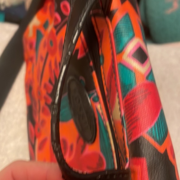 Satchel type bag. Almost like a book bag. - Picture 7 of 7